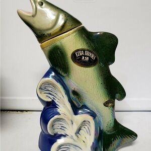 VINTAGE EZRA BROOKS WASHINGTON KING SALMON DECANTER 1971